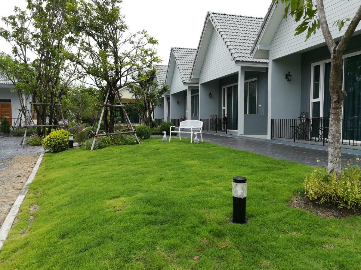 Baan Phurit Khaoyai Hotel Pakchong Exterior photo