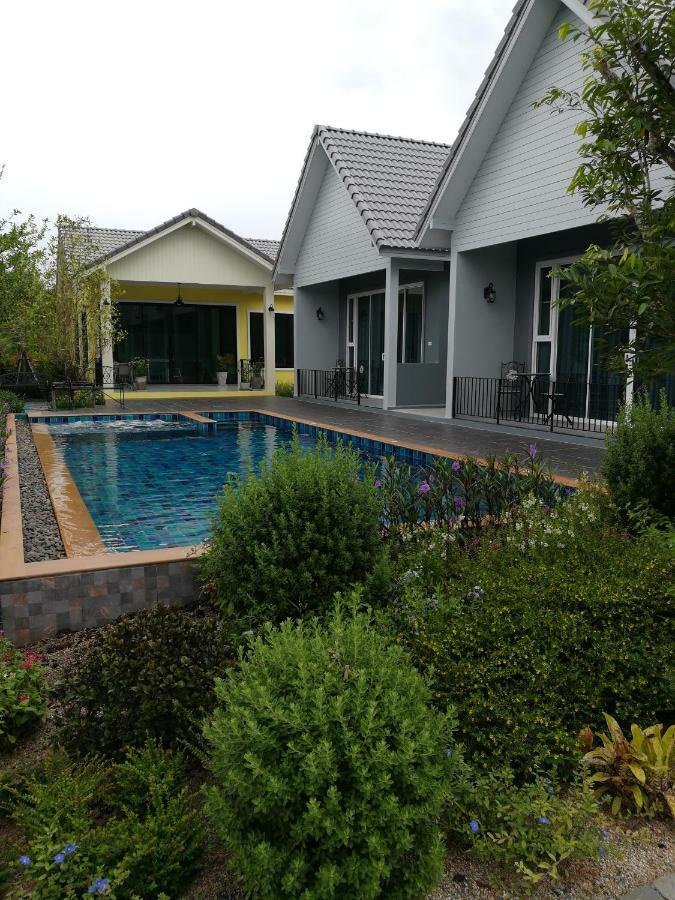 Baan Phurit Khaoyai Hotel Pakchong Exterior photo