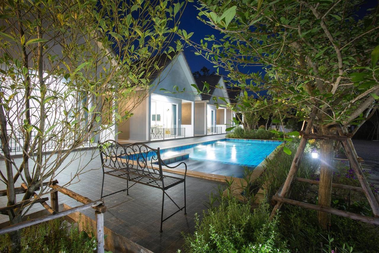 Baan Phurit Khaoyai Hotel Pakchong Exterior photo